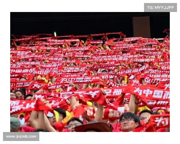热血山城!国足世预赛终极一战观赛全攻略:龙兴足球场燃爆之夜,交通住宿球迷福利全解析 热血山城!国足世预赛终极一战观赛全攻略:龙兴足球场燃爆之夜,交通住宿球迷福利全解析